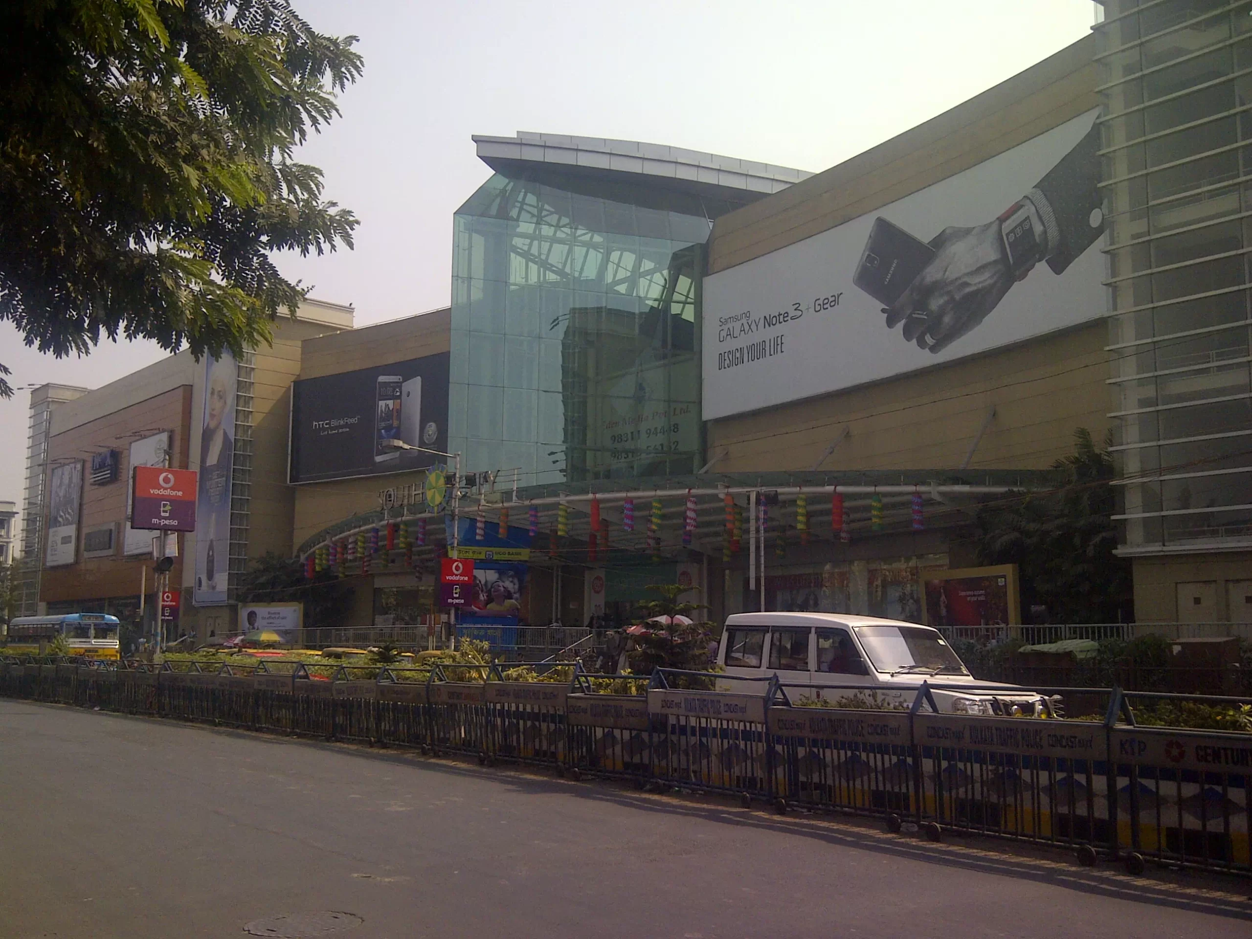 mall_facade (44)